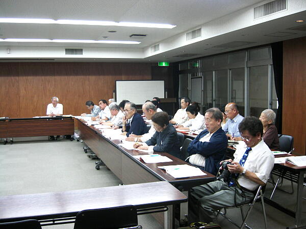 �Q���҂̊F����̎ʐ^�F�N���b�N����ƑO�ɖ߂�܂�