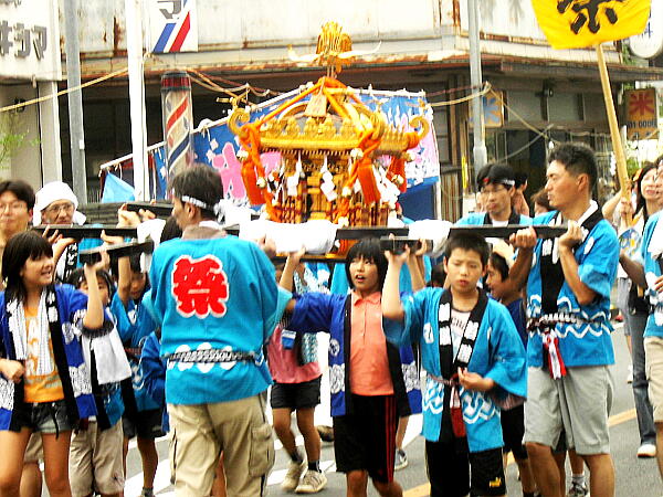 �q�ǂ��݂����̎ʐ^�F�N���b�N����ƑO�ɖ߂�܂�