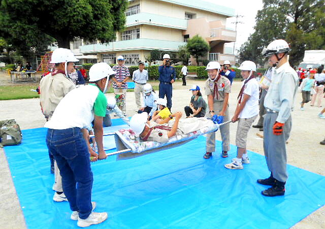 �S�˂��^��ł���ʐ^�F�N���b�N����ƑO�ɖ߂�܂�