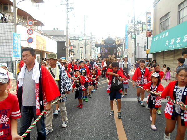 �q�ǂ������̎ʐ^�F�N���b�N����ƑO�ɖ߂�܂�